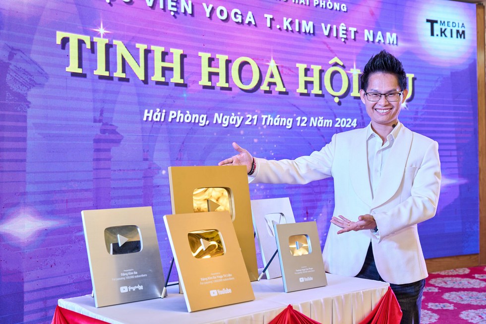 Đặng Kim Ba đào tạo huấn luyện viên Yoga