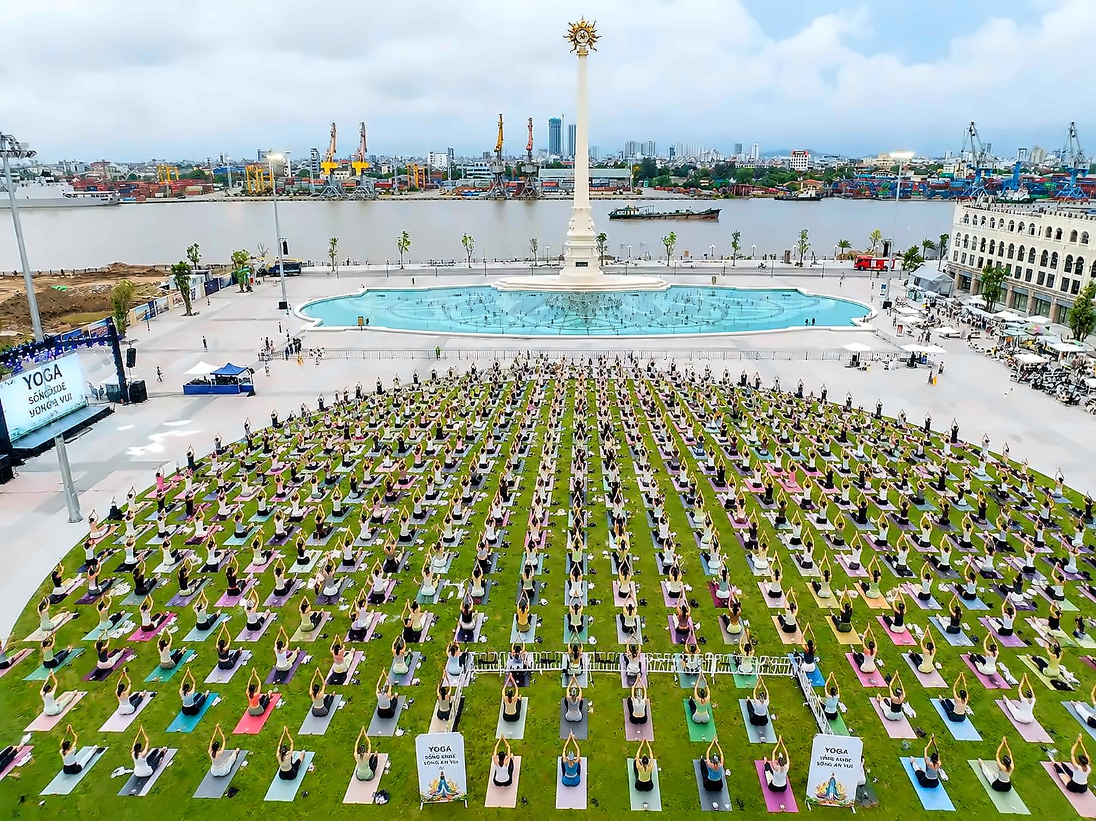CHẠM 2026 — Lịch Trình 3 Ngày 2 Đêm Tại Hải Phòng Mừng 15 Năm T.Kim Yoga 10 Đồng diễn Yoga cộng đồng quy mô lớn tại Hải Phòng - không khí ngày hội Yoga thường niên