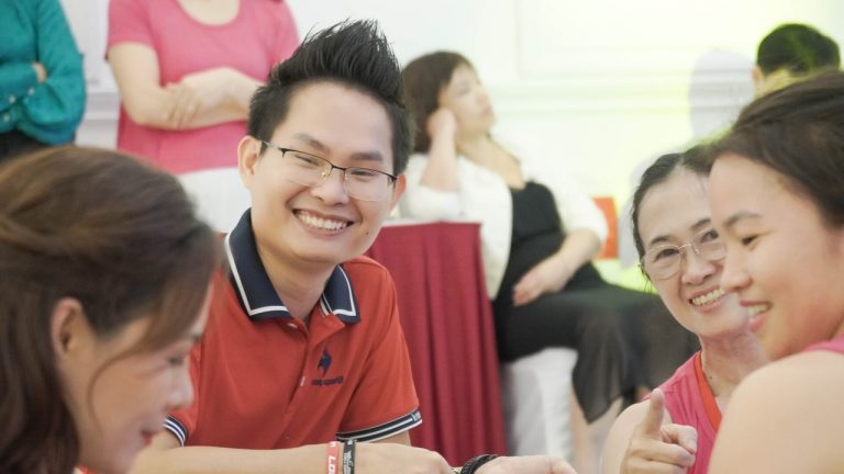 Kiên Trì — "Cơ Bắp" Quan Trọng Nhất Mà Mọi HLV Yoga Phải Rèn