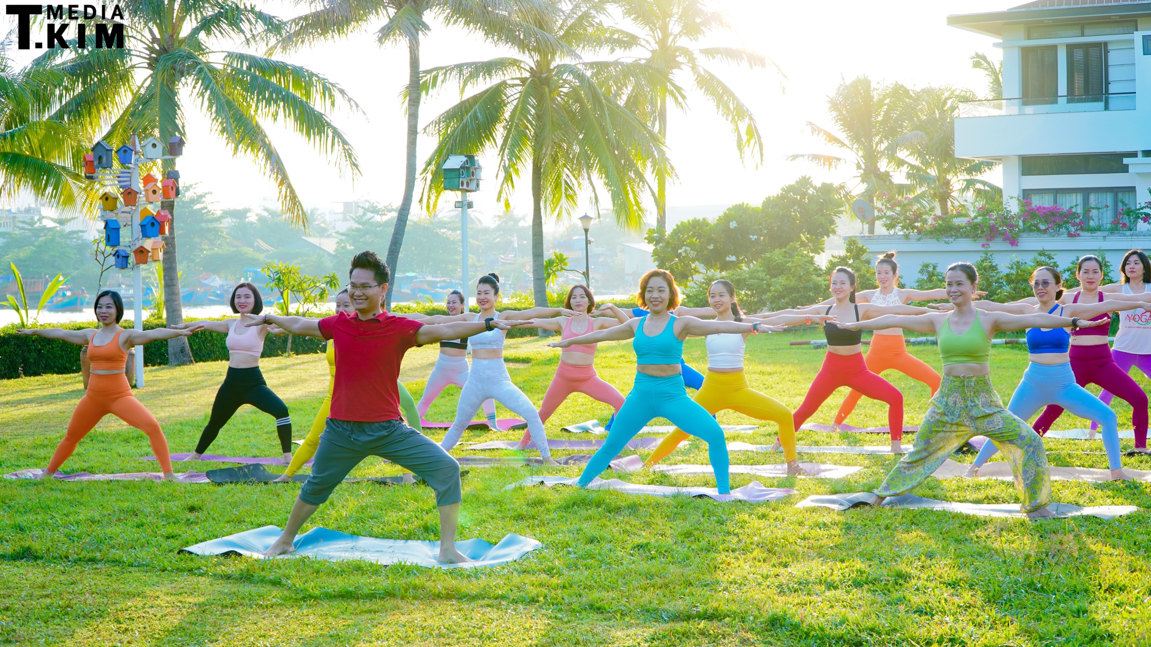 Hành Trình 15 Năm Hình Thành Và Phát Triển Của Học Viện Yoga T.Kim Việt Nam 8 Festival Yoga Hoa Phượng — sự kiện Yoga thường niên do Học viện T.Kim Việt Nam tổ chức