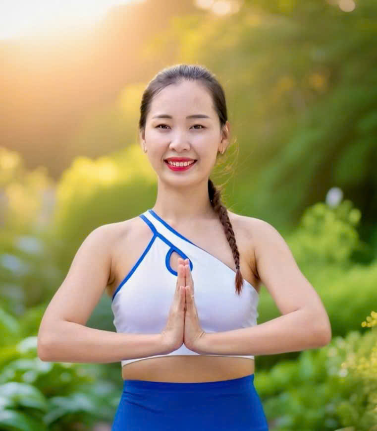 HLV Ngọc Linh - Huấn luyện viên Yoga phục hồi cổ vai gáy & phục hồi xương khớp tại Học viện Yoga TKim