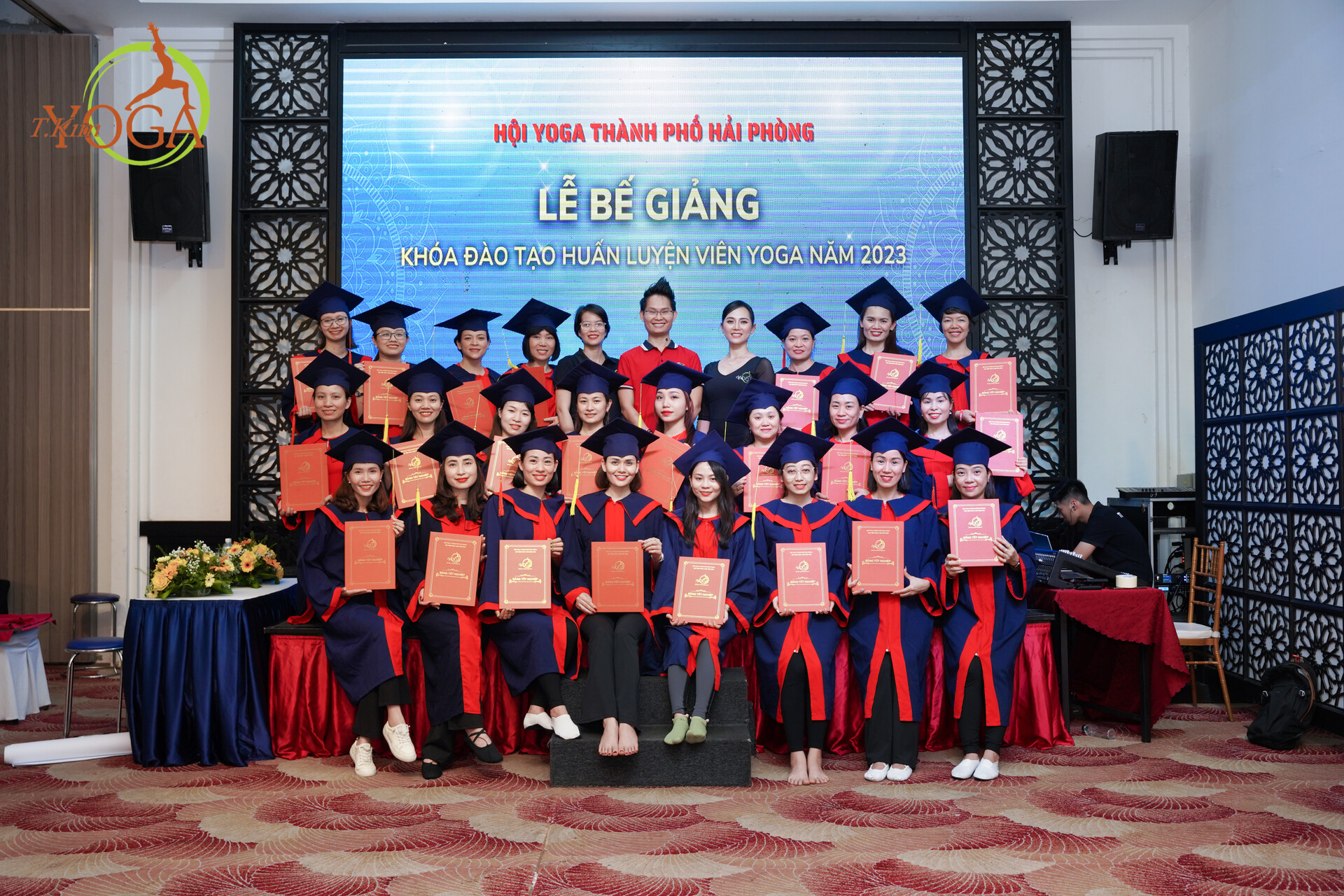 HLV Yoga — Xu Hướng Nghề Nghiệp Mới Tại Việt Nam Cùng T.Kim Yoga 6 Xu hướng nghề HLV Yoga tại Việt Nam — khoá đào tạo Học viện T.Kim Yoga