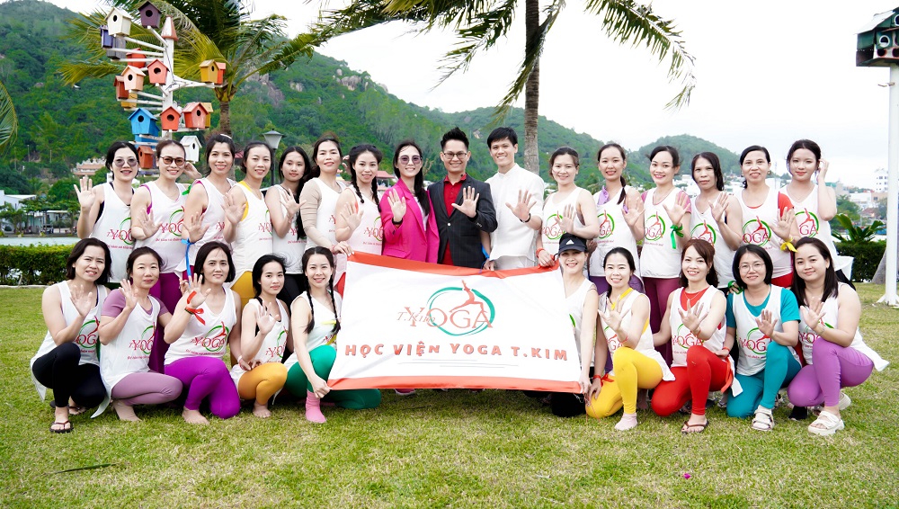 Hành Trình 15 Năm Hình Thành Và Phát Triển Của Học Viện Yoga T.Kim Việt Nam 2 Học viện Yoga T.Kim Việt Nam — 15 năm hình thành và phát triển