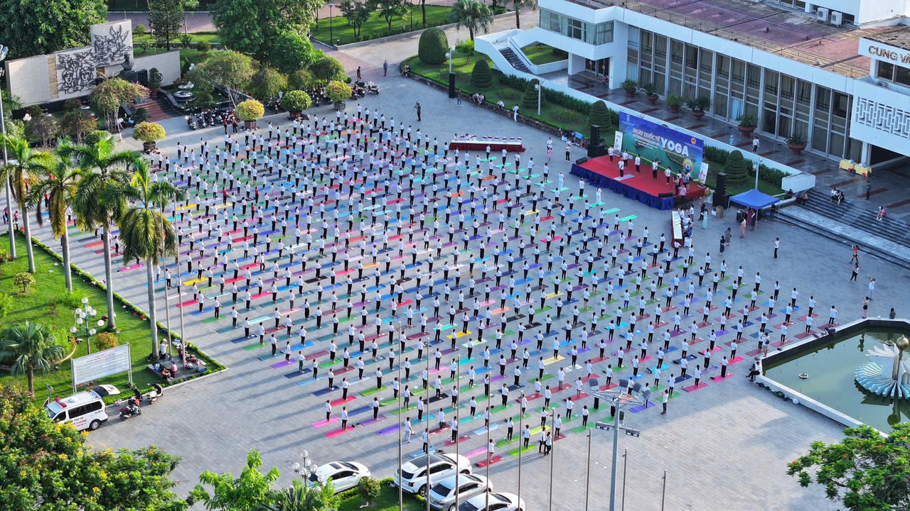 Sự Kiện Ngày Quốc Tế Yoga Tại Hải Phòng 2026 Sắp Diễn Ra 7 Bối cảnh thực tế Ngày Quốc Tế Yoga Tại Hải Phòng những năm qua — cộng đồng tập luyện đông đảo