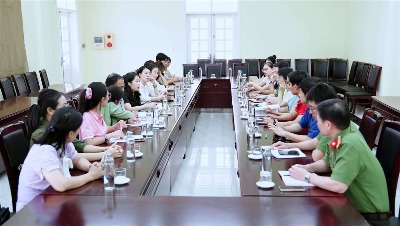 Cập Nhật Ngày Quốc Tế Yoga Hải Phòng 2026: Dự Kiến 400 Học Viên, Tổ Chức Tại Đảo Vũ Yên Sau Cuộc Họp Cùng Đại Sứ Quán Ấn Độ 7 Toàn cảnh cuộc họp triển khai Ngày Quốc tế Yoga Hải Phòng 2026 — Đại sứ quán Ấn Độ, Sở Ngoại Vụ, Sở Văn hóa Thể thao và Hội Yoga Hải Phòng