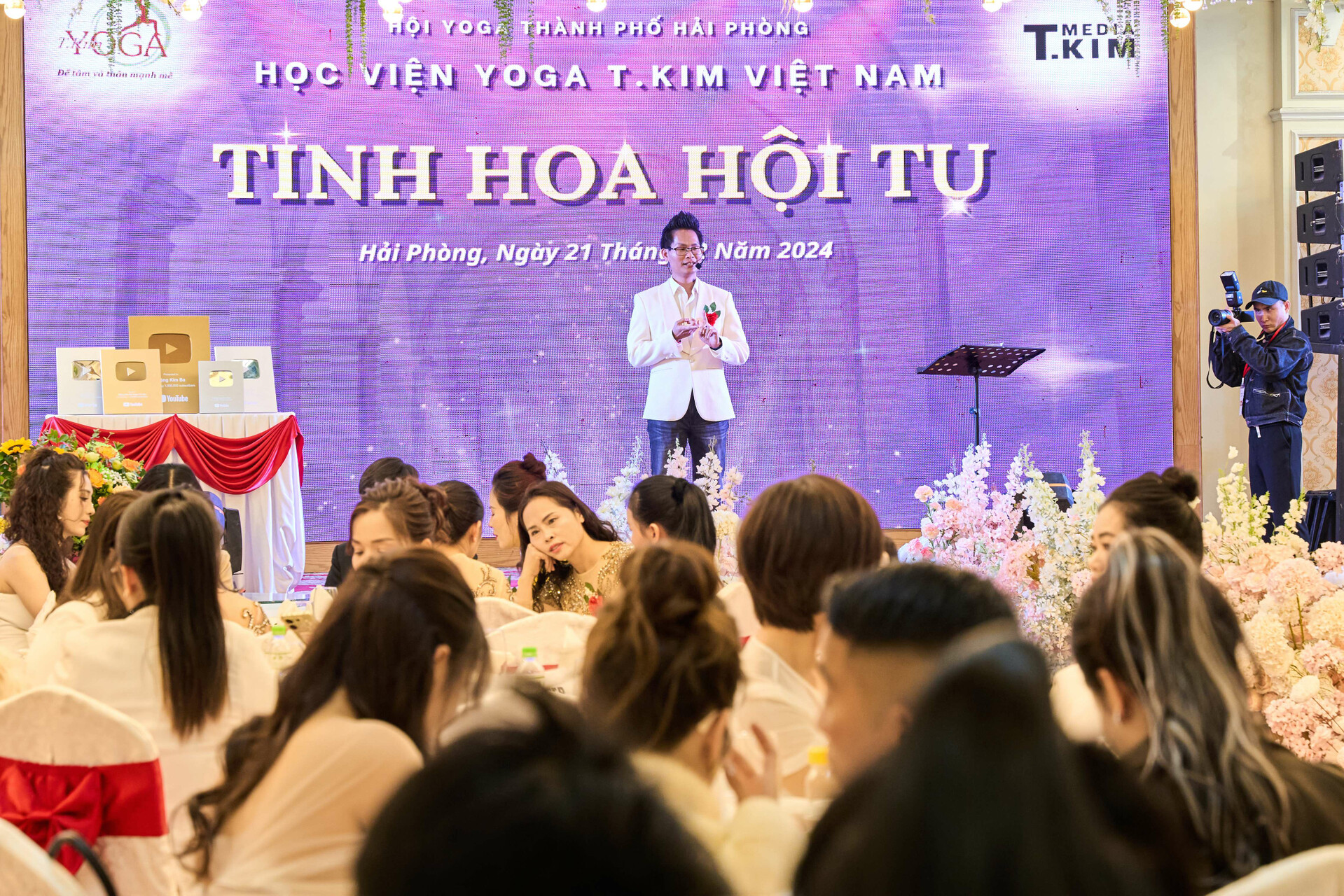 Hành Trình 15 Năm Hình Thành Và Phát Triển Của Học Viện Yoga T.Kim Việt Nam 9 Sự kiện Yoga của Học viện T.Kim Việt Nam — cộng đồng giảng viên và học viên