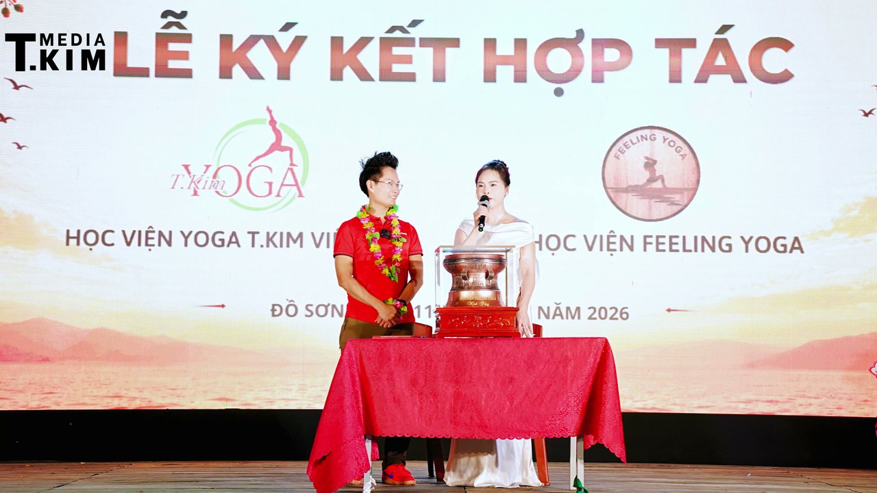 Lễ Ký Kết Hợp Tác Học Viện T.Kim Yoga & Học Viện Feeling Yoga 2026 8 Bà Phạm Thị Cúc, Giám đốc Học viện Feeling Yoga, phát biểu tri ân nhà đào tạo Đặng Kim Ba tại lễ ký kết