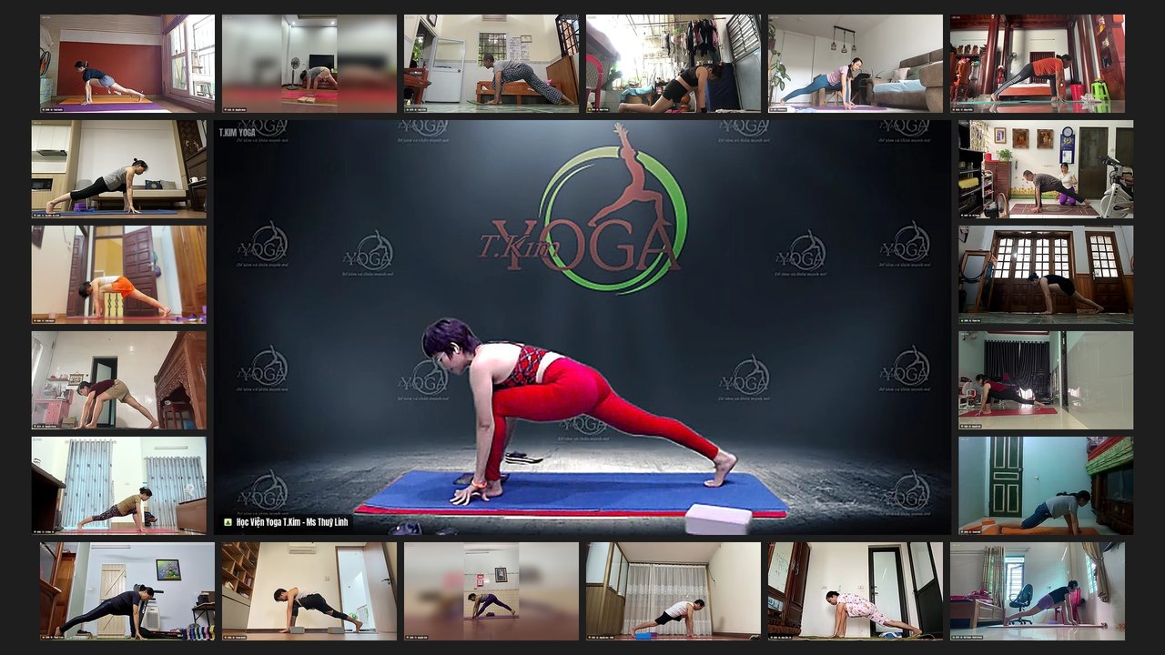 Lớp Yoga online T.Kim trên Zoom, mỗi học viên hiện trong một khung hình riêng để huấn luyện viên quan sát và chỉnh sửa
