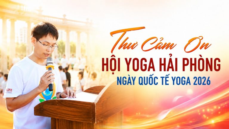 Ông Đặng Kim Ba đại diện Hội Yoga Hải Phòng gửi thư cảm ơn tại Ngày Quốc tế Yoga 2026